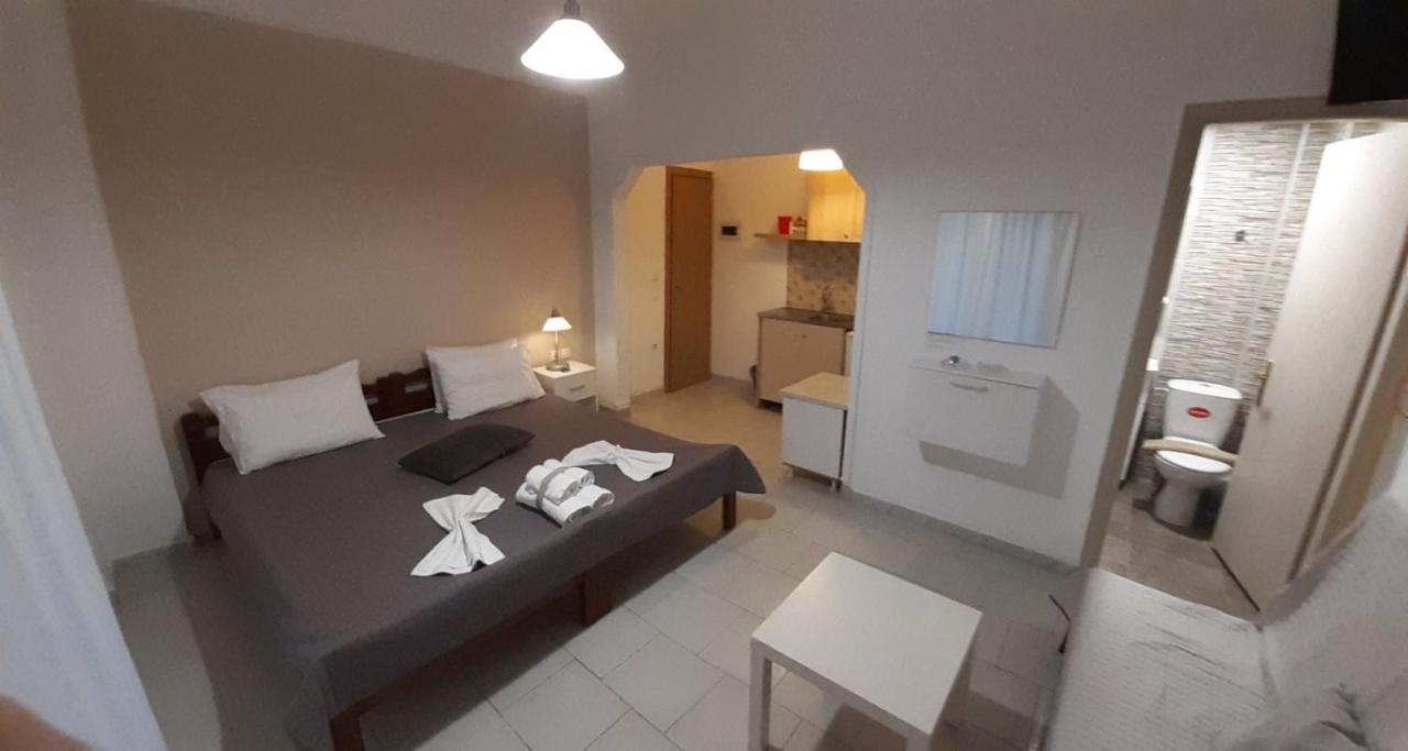Giota Rooms Arkoudi Exterior photo